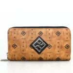 Γυναικείο πορτοφόλι Pierro Accessories Monogram σε ταμπα χρώμα με περιμετρικό φερμουάρ