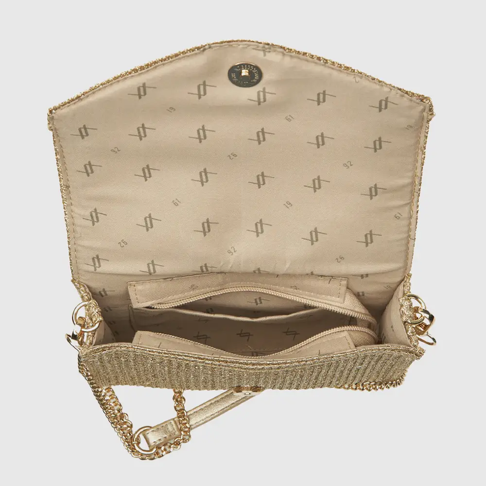 Χρυσή ψάθινη τσάντα ώμου με αλυσίδα και καπάκι