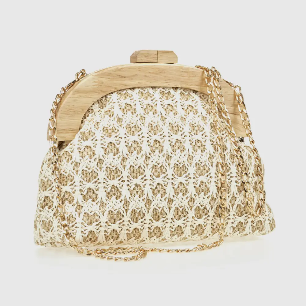 Εκρού ψάθινο τσαντάκι αμπιγιέ Verde με ξύλινο κούμπωμα