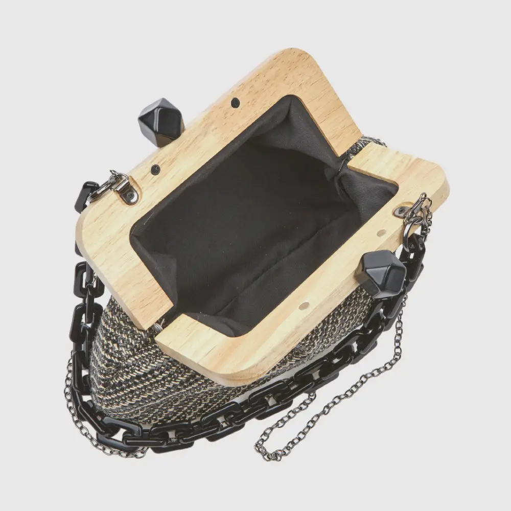 Ψάθινη γυναικεία τσάντα χειρός ώμου με ξύλινο πλαίσιο σε μαύρους τόνους