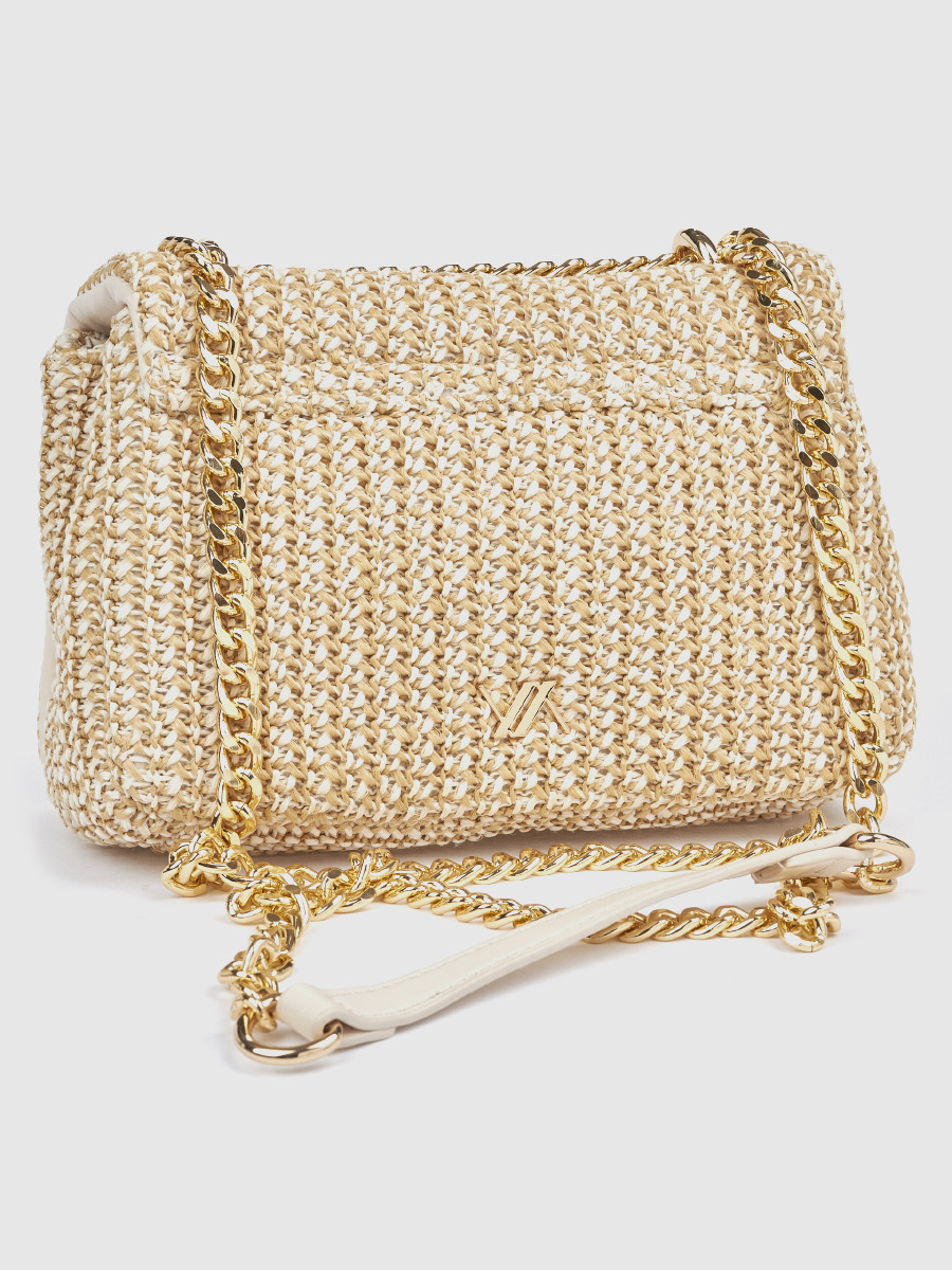 Εκρού γυναικείο τσαντάκι αμπιγιέ Verde με πλεκτή υφή και χρυσή αλυσίδα
