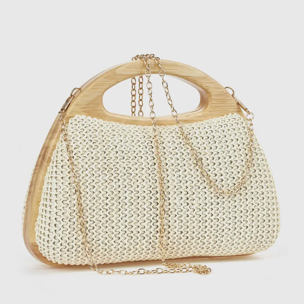 Εκρού γυναικείο βραδινό τσαντάκι Verde με πλεκτή υφή και χρυσή αλυσίδα