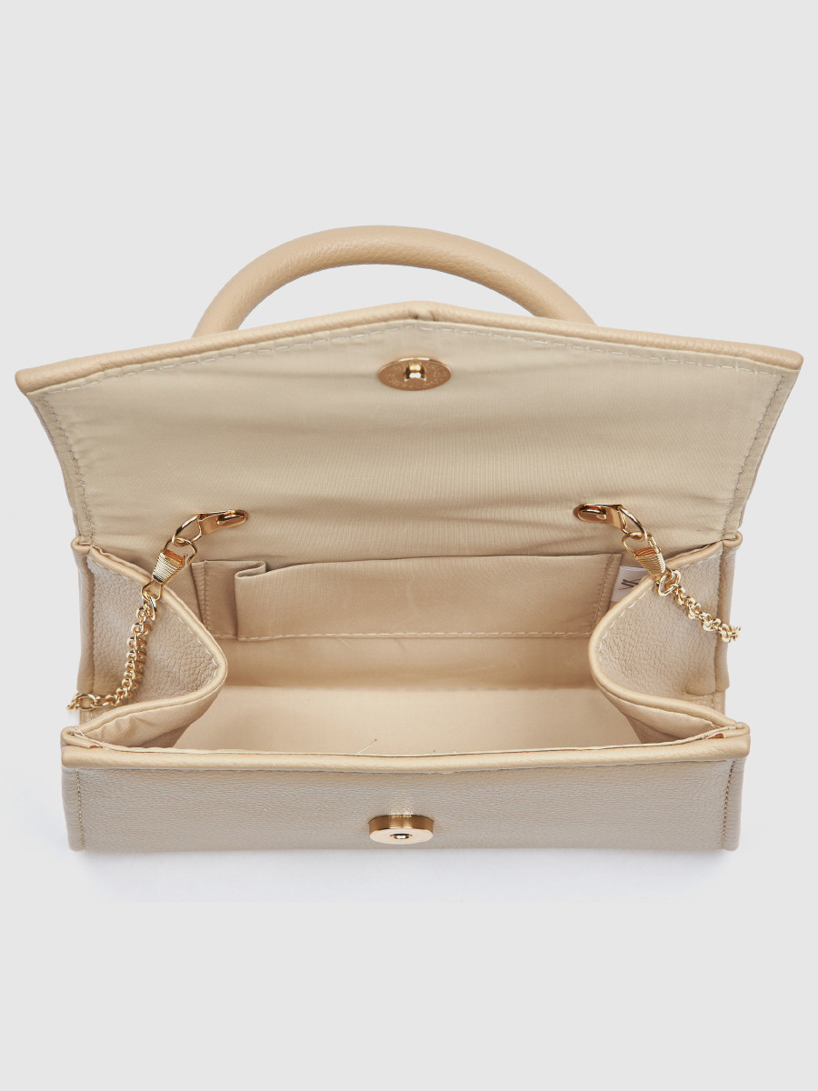 Εσωτερικό τσαντακιού Verde 01-0002136 μπεζ — εκρού επένδυμα με τσεπάκι, χρυσό turn-lock και αποσπώμενη αλυσίδα