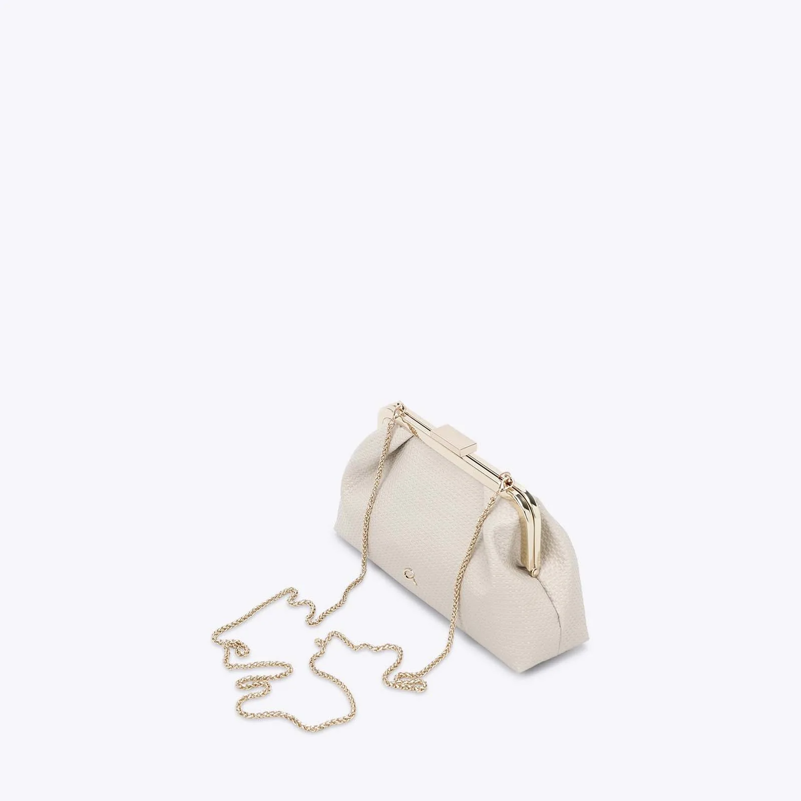 Axel εκρού αμπιγέ τσάντα με μεταλλικό κούμπωμα και αλυσίδα