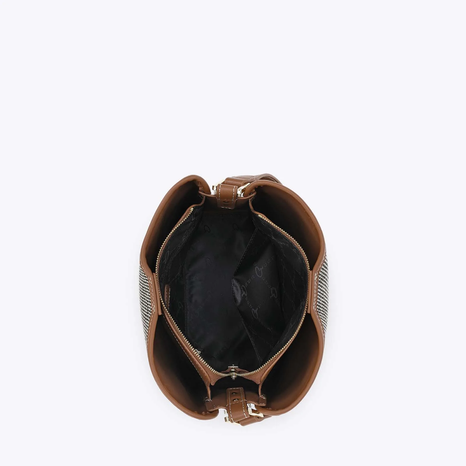 Axel μαύρη τσάντα ώμου με όψη ψάθας και ρυθμιζόμενο λουράκι