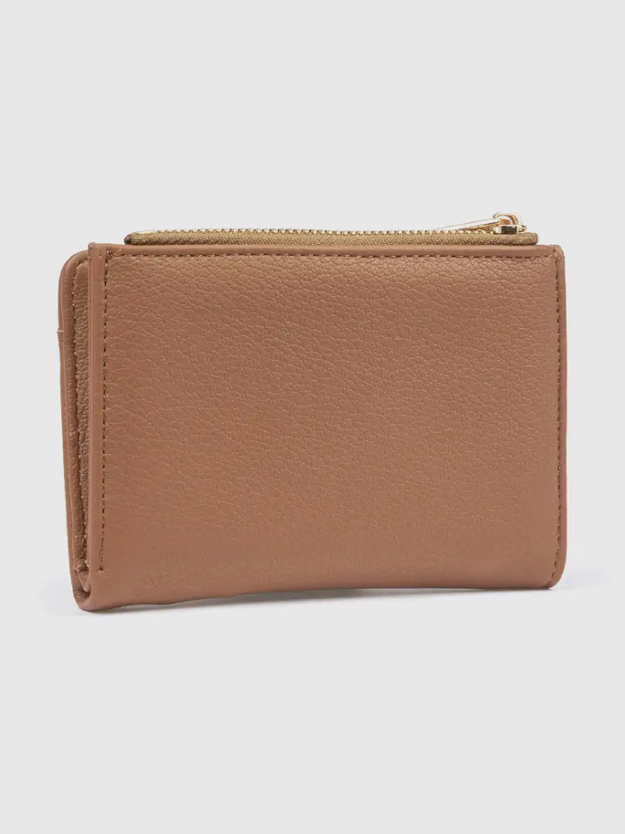 Γυναικείο καμηλό πορτοφόλι Verde 18-0001624 με αποσπώμενη καρτοθήκη και χρυσό λογότυπο