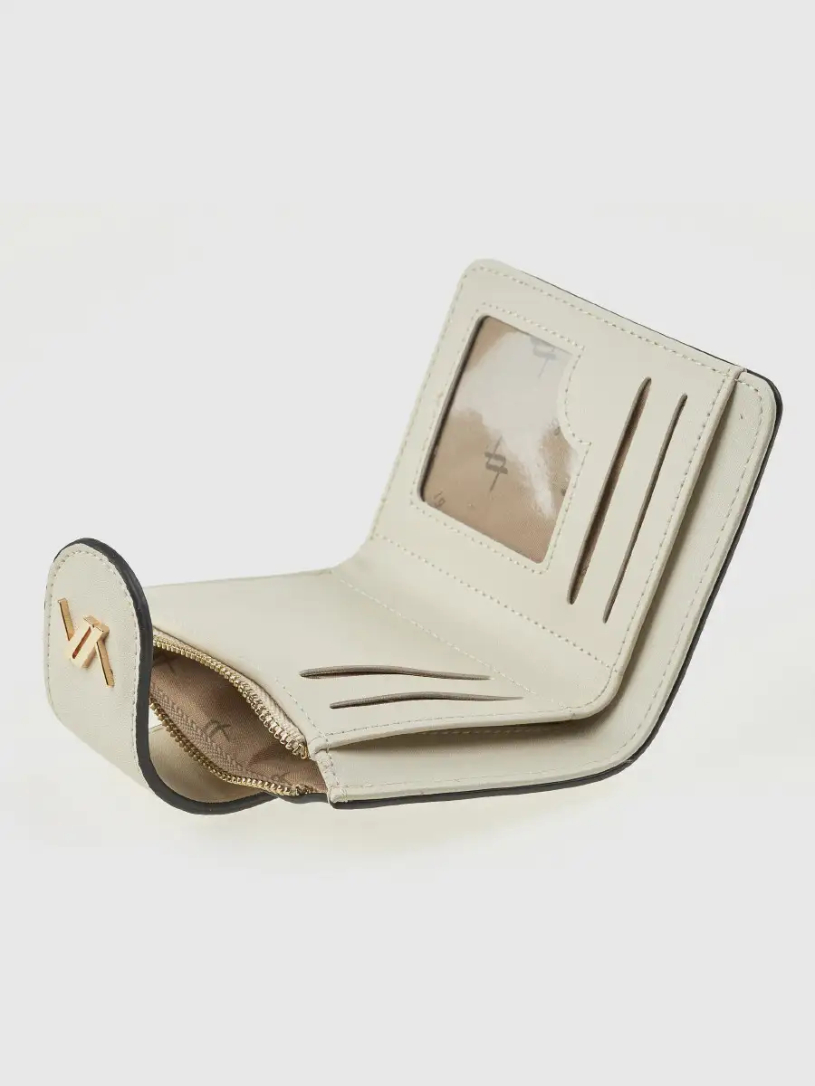 Γυναικείο εκρού πορτοφόλι Verde 18-0001578 compact με χρυσό λογότυπο