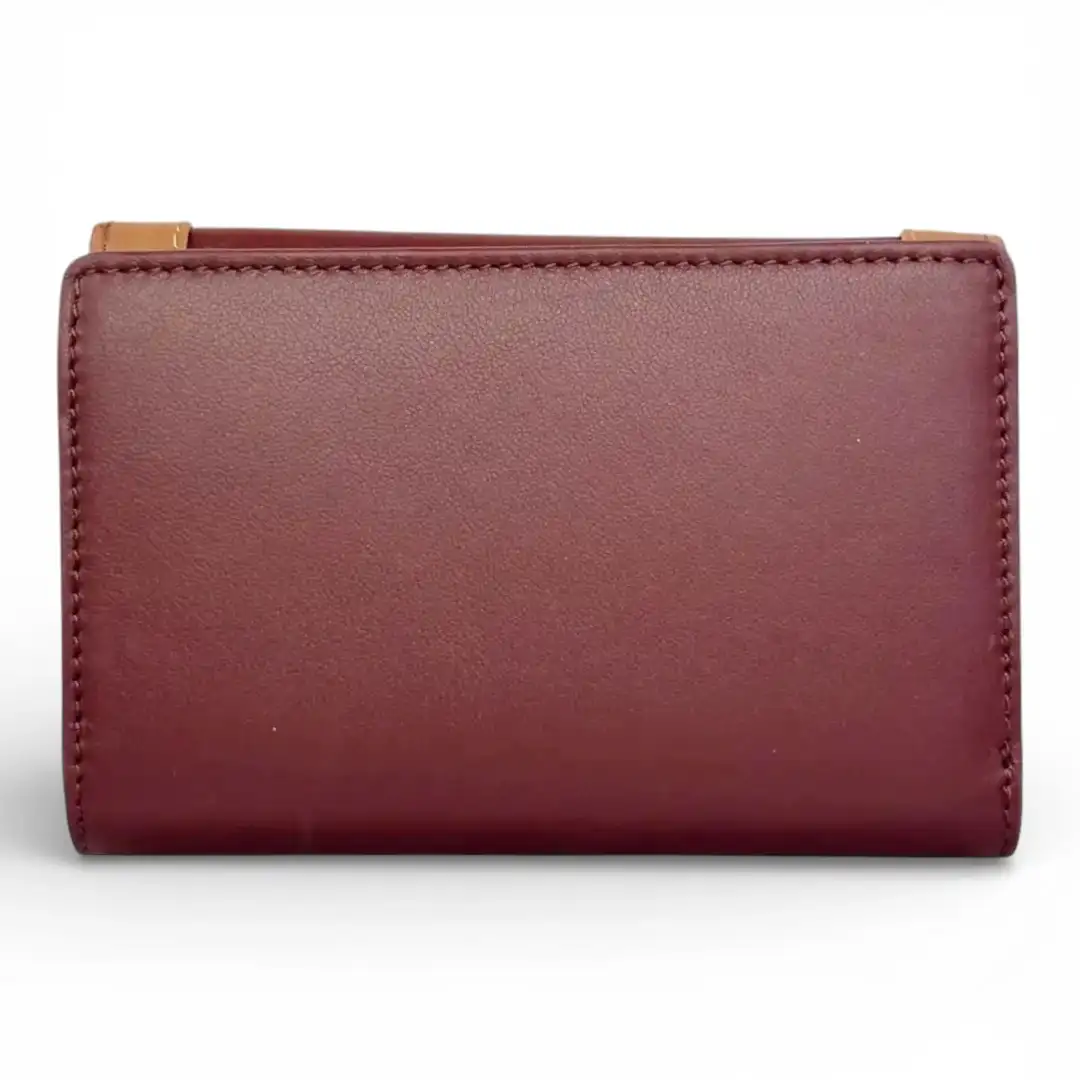 Γυναικείο δερμάτινο πορτοφόλι Guy Laroche 24713 σε μπορντό χρώμα με εξωτερικό φερμουάρ