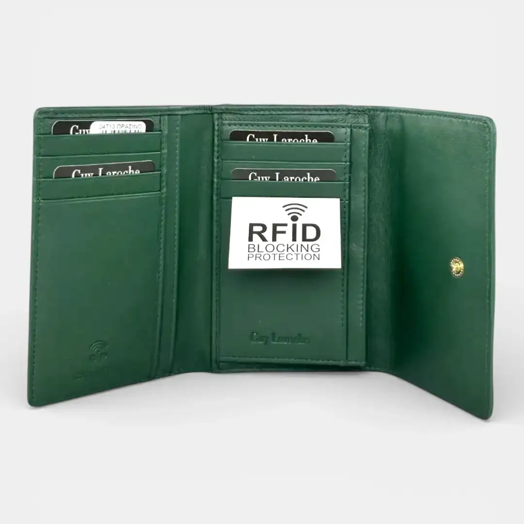 Γυναικείο δερμάτινο πορτοφόλι Guy Laroche 24713 σε πράσινο χρώμα με εξωτερικό φερμουάρ