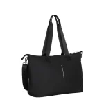 Μεγάλη τσάντα ώμου New Rebels σε κομψό σχεδιασμό, με ευρύχωρη κύρια θήκη και εσωτερική διαχωριστική θήκη.