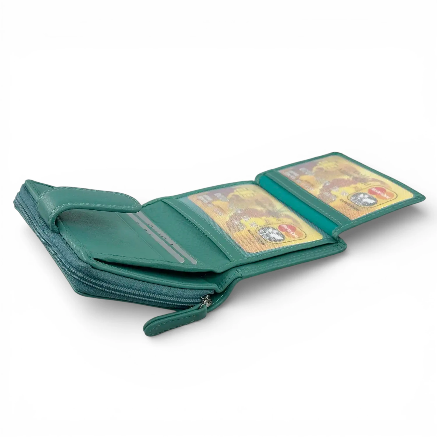 Μικρό δερμάτινο γυναικείο πορτοφόλι Calfnero AK382 σε χρώμα μέντα με εξωτερική θήκη κερμάτων και κομψό φινίρισμα.