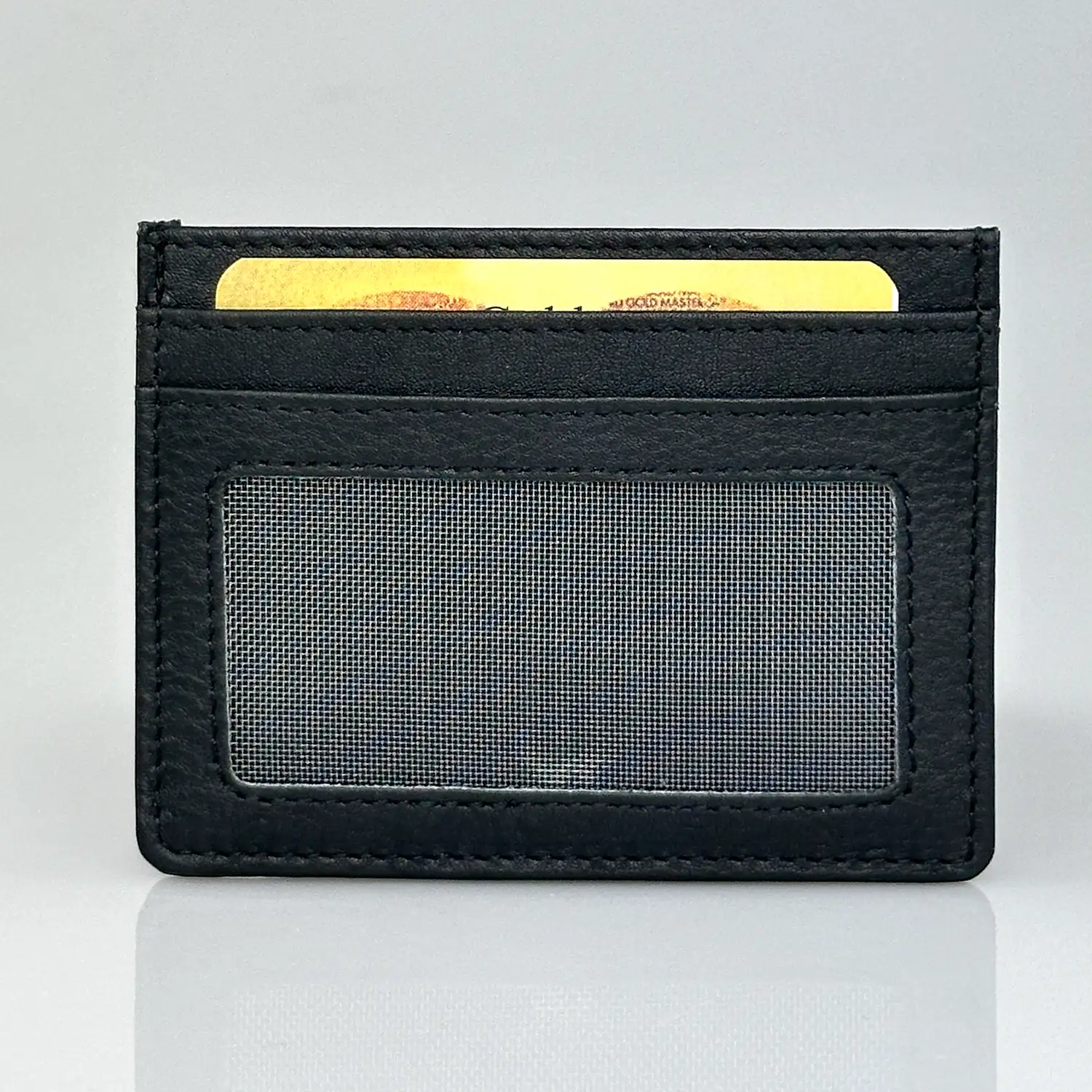 Δερμάτινη slim καρτοθήκη Calfnero C1044 σε μαύρο χρώμα με πολλαπλές θέσεις για πιστωτικές κάρτες και διακριτικό λογότυπο.