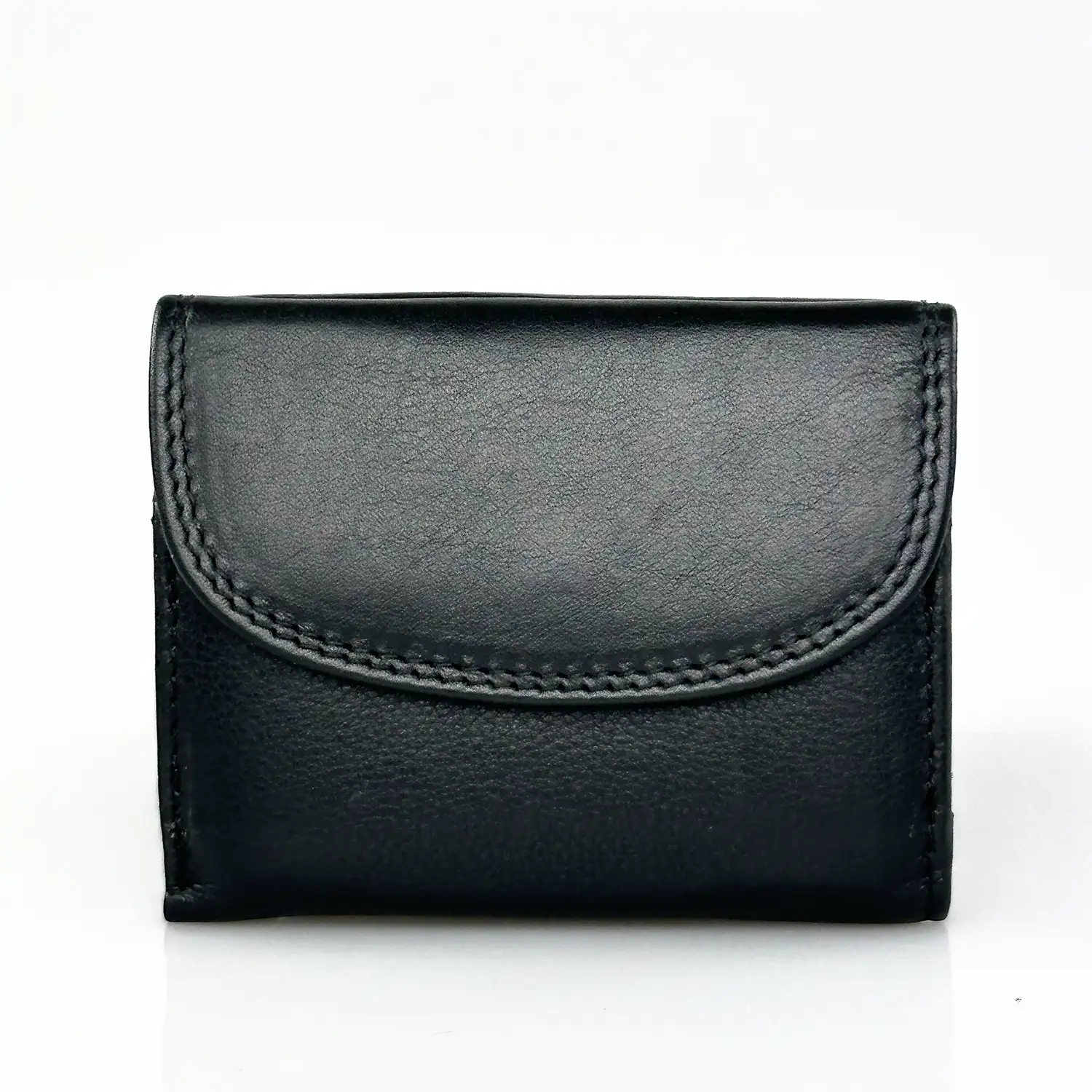 Γυναικείο δερμάτινο πορτοφόλι Calfnero C1193 σε μαύρο χρώμα, μικρού μεγέθους με θήκη κερμάτων και γνήσιο δέρμα.