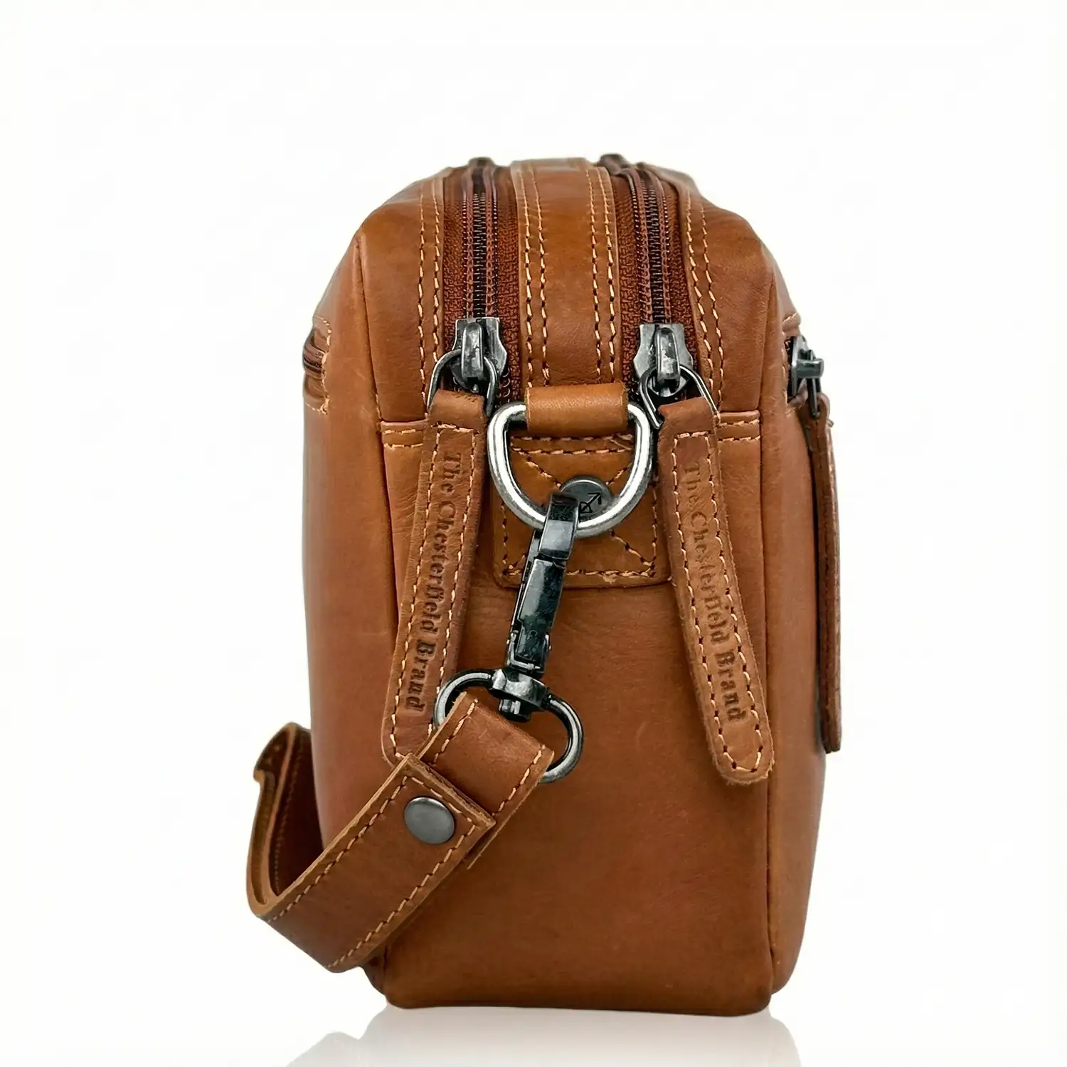 Δερμάτινο τσαντάκι ώμου και χειρός The Chesterfield Brand σε ταμπα χρώμα