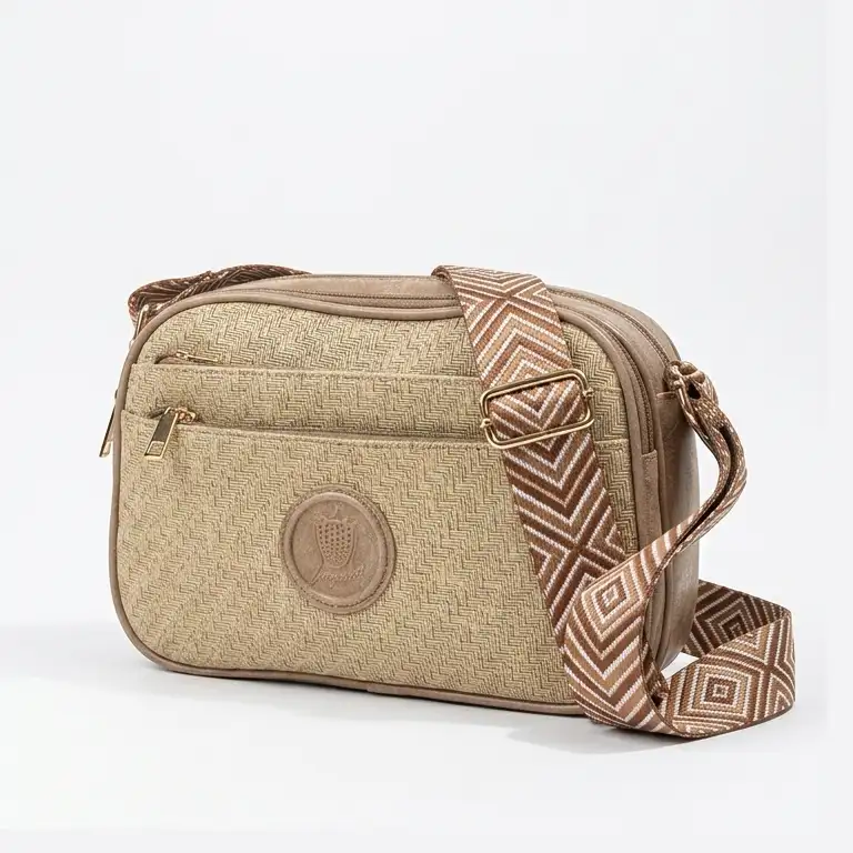 Μπεζ ανοιχτό ψάθινη γυναικεία τσάντα ώμου χιαστί Fragola FH726 με γεωμετρικό ιμάντα