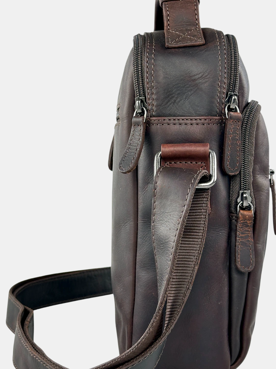 Ανδρική δερμάτινη τσάντα ώμου και χειρός RCM καφέ με πολλές θήκες και φερμουάρ