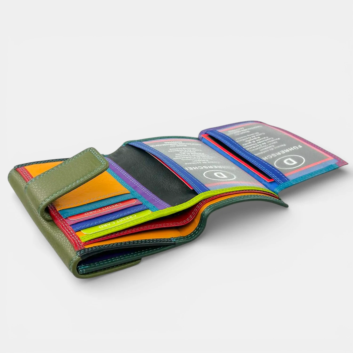 Πράσινο γυναικείο δερμάτινο πορτοφόλι Calfnero HD01 με πολλές θέσεις για κάρτες και χαρτονομίσματα.