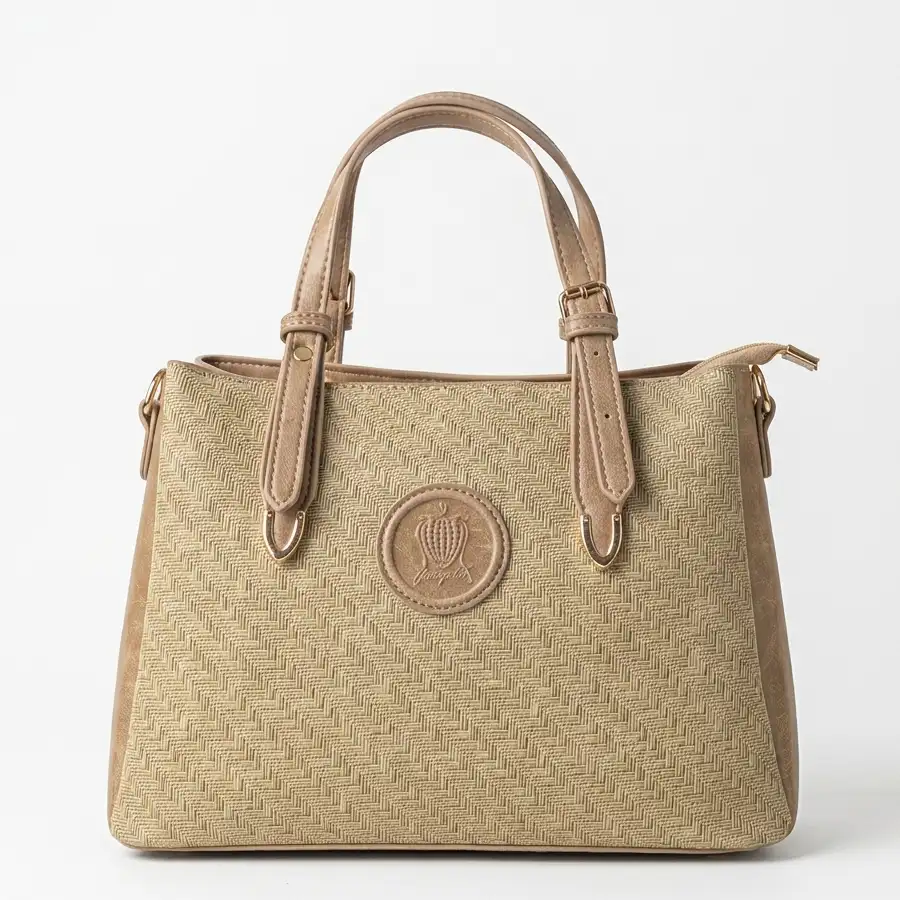 Ανοιχτό μπεζ γυναικεία τσάντα χειρός με υφή ψάθας και μπεζ λουριά