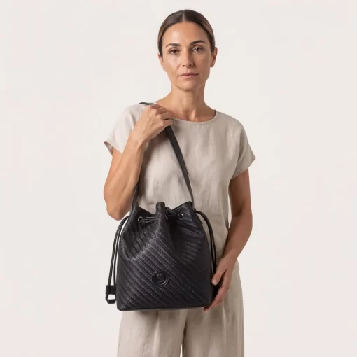 Γυναικεία Τσάντα Πουγκί Fragola Μαύρο KA22