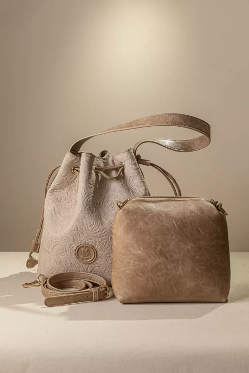 Γυναικεία Τσάντα Πουγκί Fragola Μπεζ KA22