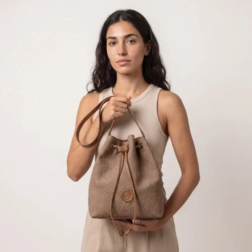 Γυναικεία Τσάντα Πουγκί Fragola Καφέ KA22