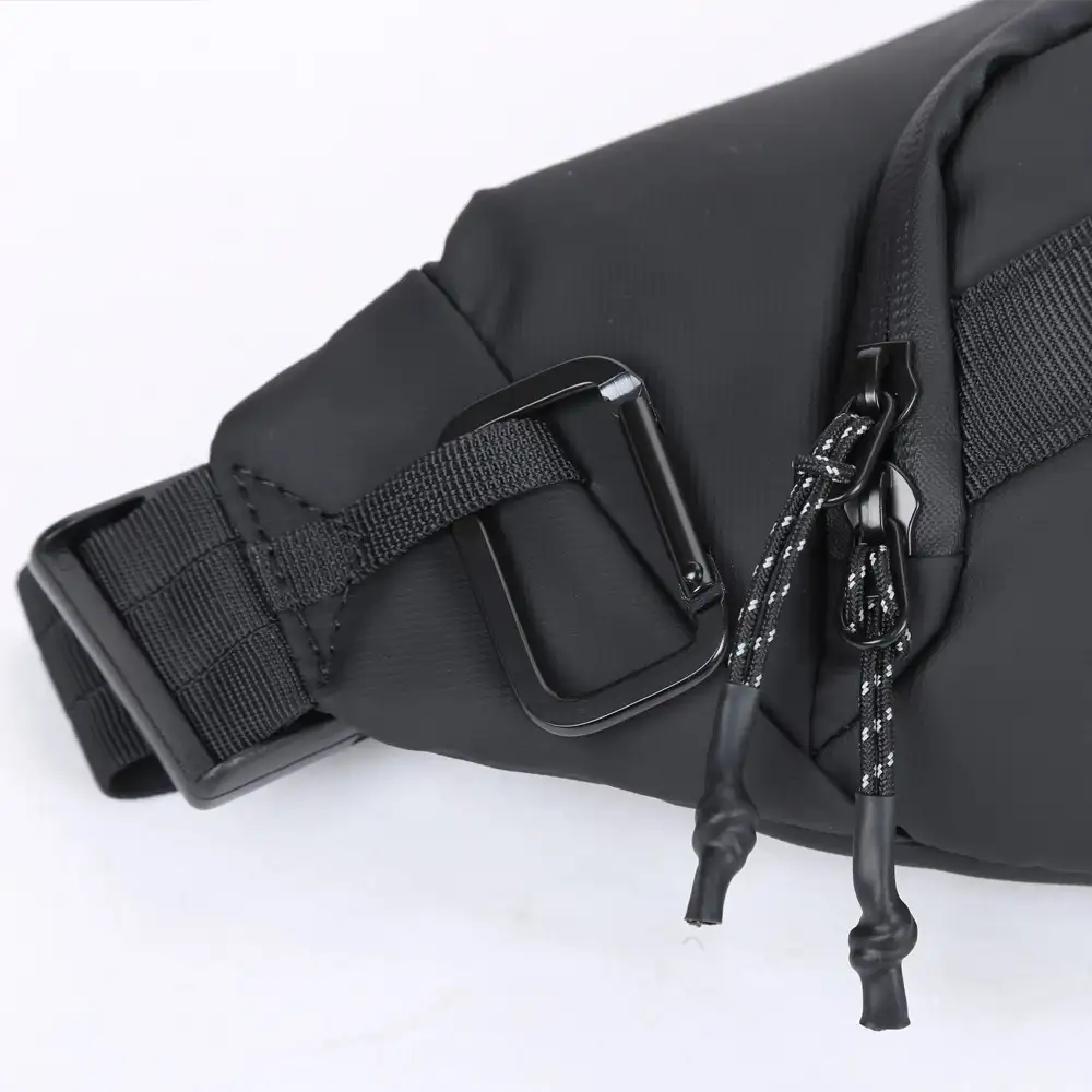 Ανδρική μαύρη τσάντα μέσης Maui & Sons M2768 με αδιάβροχο φερμουάρ.