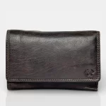 Μεσαίο καφέ γυναικείο δερμάτινο πορτοφόλι Calfnero ML8268 με πολλές θήκες για κάρτες και ταυτότητα.