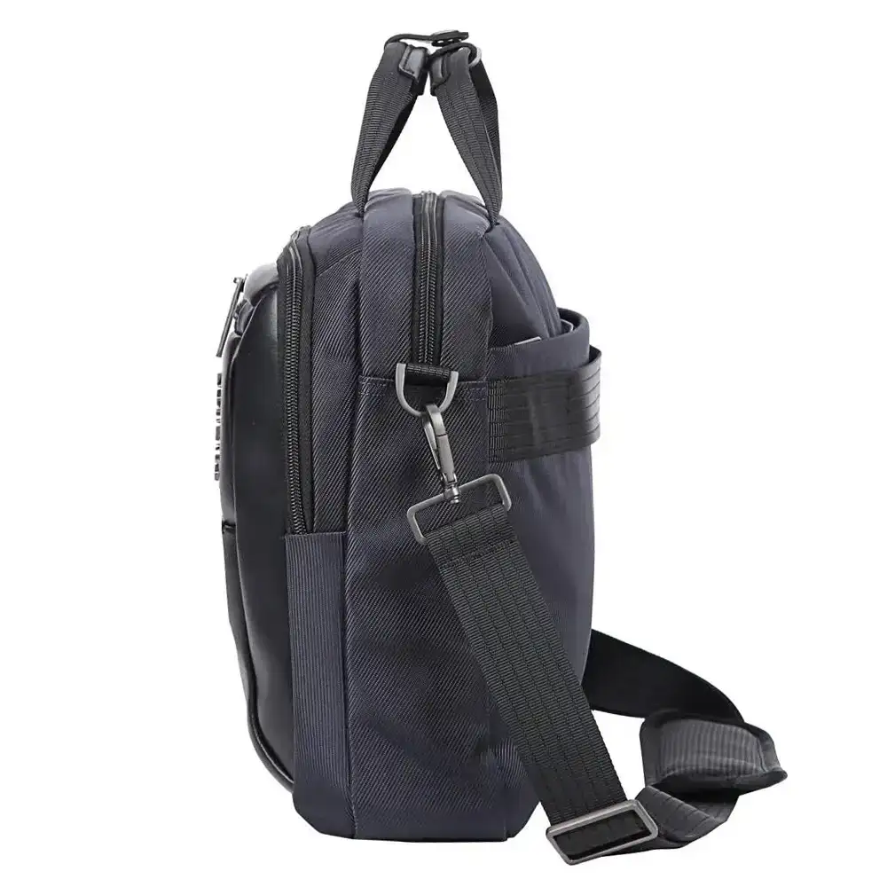 Ανδρική navy blue επαγγελματική τσάντα Nautica N2759 για laptop 15.6 ιντσών.