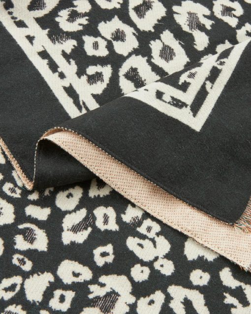 VERDE ΓΥΝΑΙΚΕΙΟ ΚΑΣΚΟΛ 06-0001336 ANIMAL PRINT ΜΑΥΡΟ