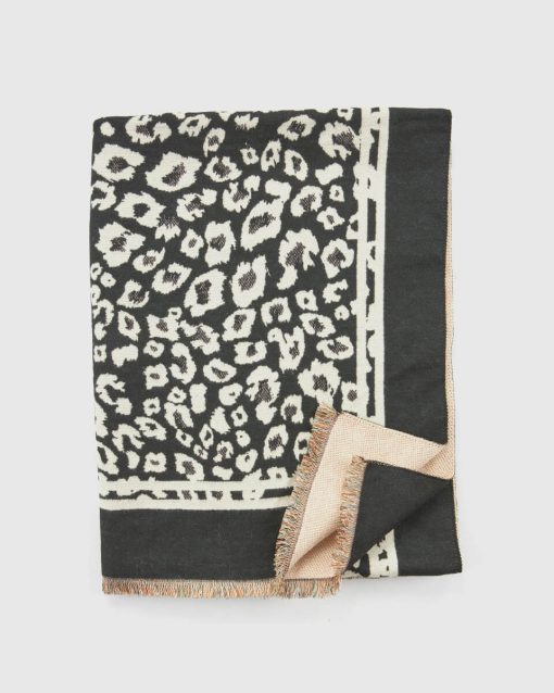 VERDE ΓΥΝΑΙΚΕΙΟ ΚΑΣΚΟΛ 06-0001336 ANIMAL PRINT ΜΑΥΡΟ